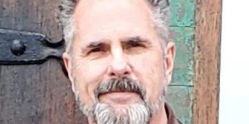 Autism Spa Podcasts Speaks with J David Hall, the Founder of the Foundation for Life Guides for Autistics